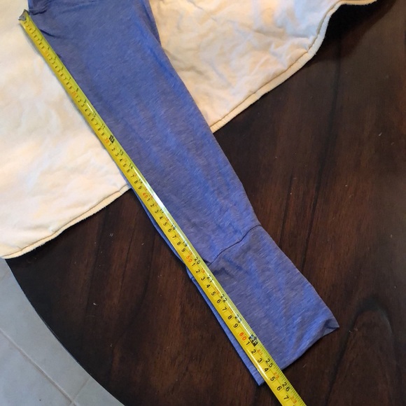 💙 GapFit breathe variegated stretchy long thumb hole sleeve performance top - Picture 14 of 14